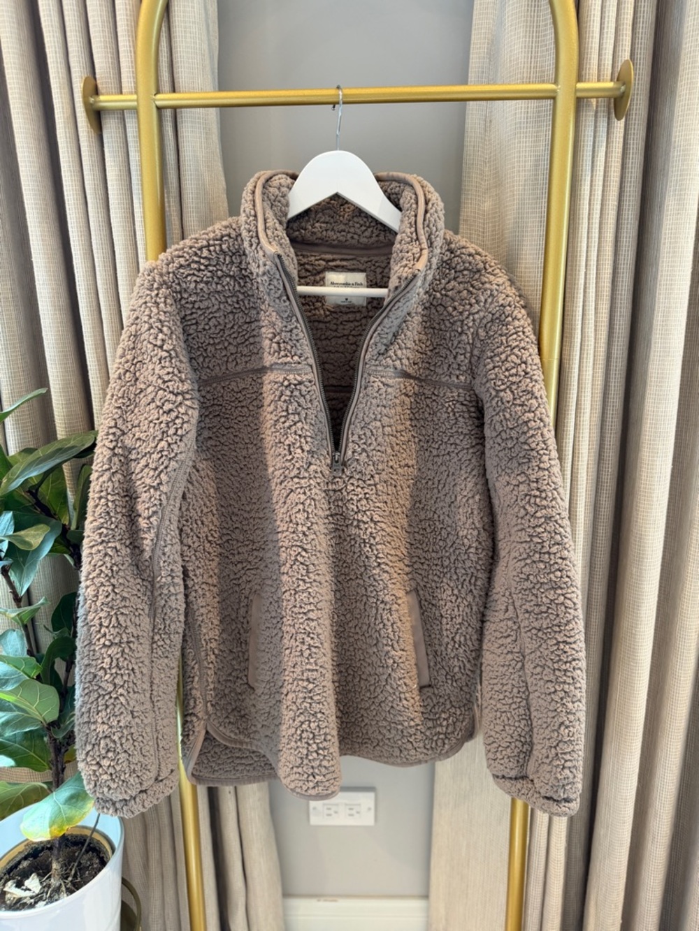 Abercrombie & Fitch Taupe Sherpa Zip-Up Pullover